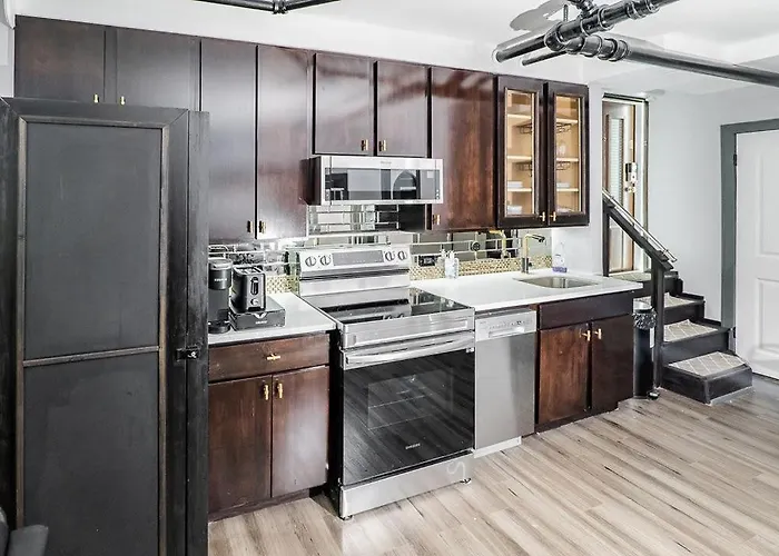 & Cozy 1-bedroom In Irving Park * Chicago