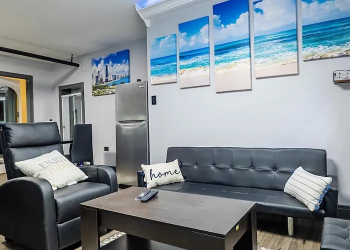 & Cozy 1-bedroom In Irving Park