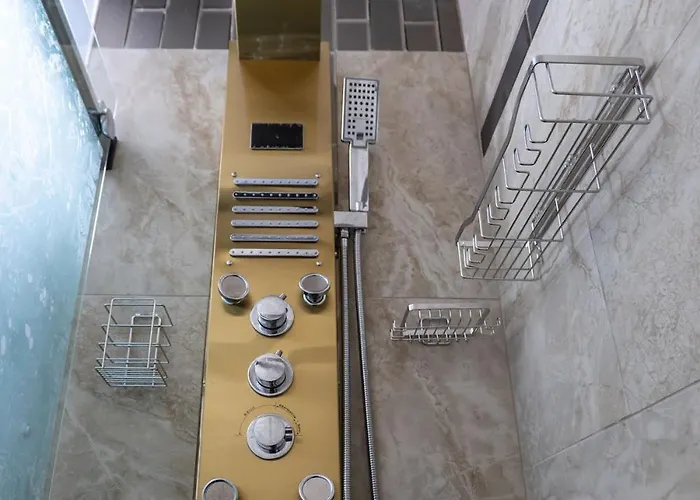 & Cozy 1-bedroom In Irving Park Apartment *
