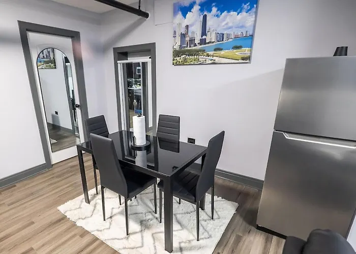 & Cozy 1-bedroom In Irving Park Chicago